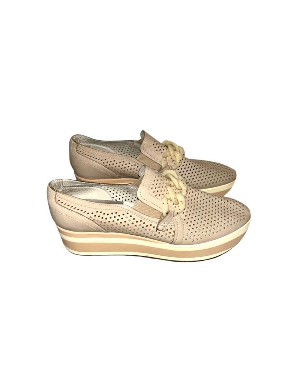 Dolce Vita Jhenee Perforated Beige Chain Accent Slip On Shoes Women’s Size 13